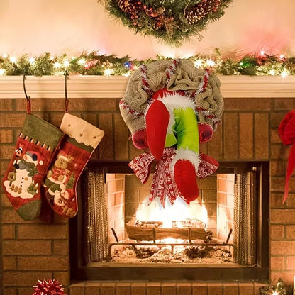 Funny Christmas Thief Wreath – Hilarious Holiday Door Decoration