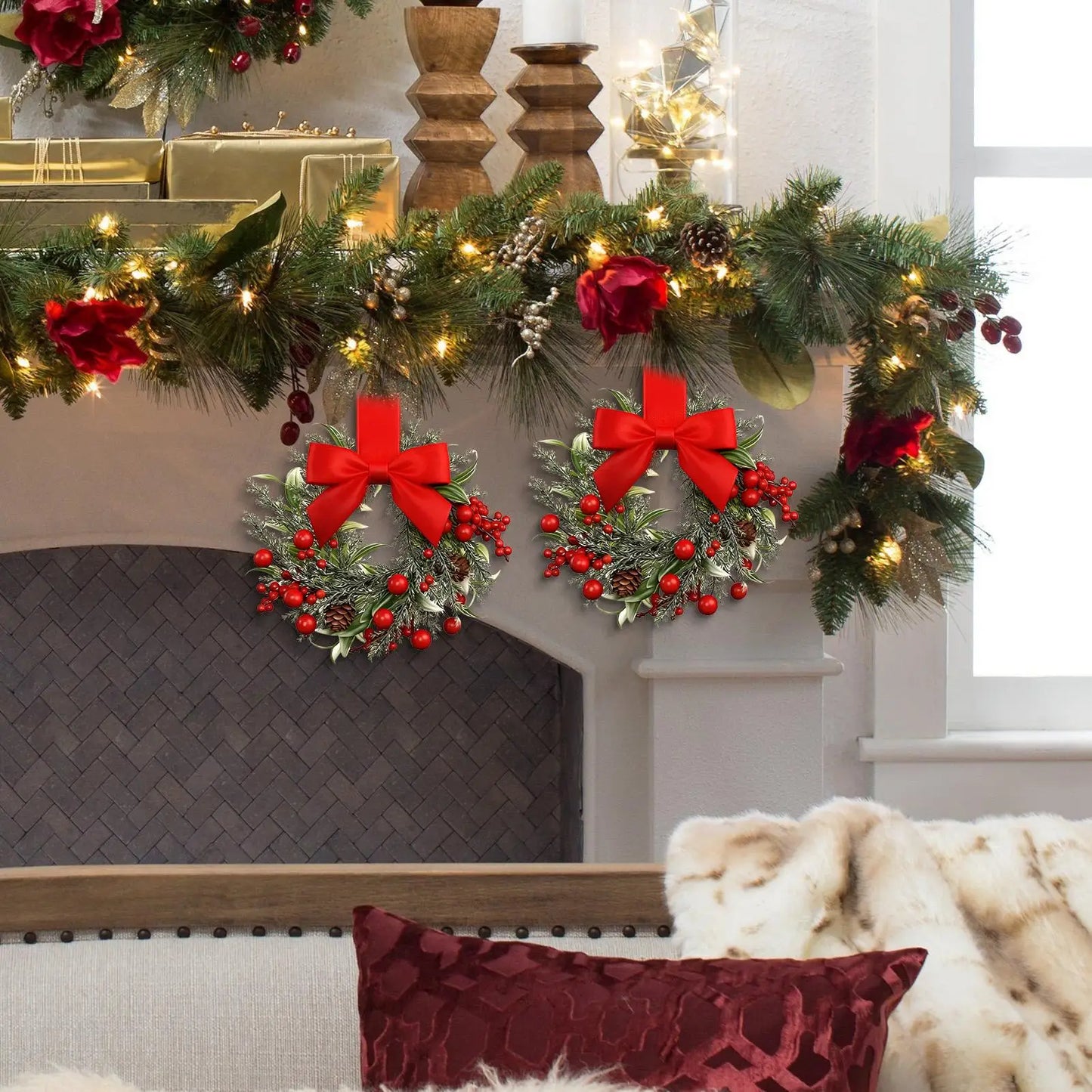 Elegant Christmas Wreath - Timeless Festive Charm for Your Home